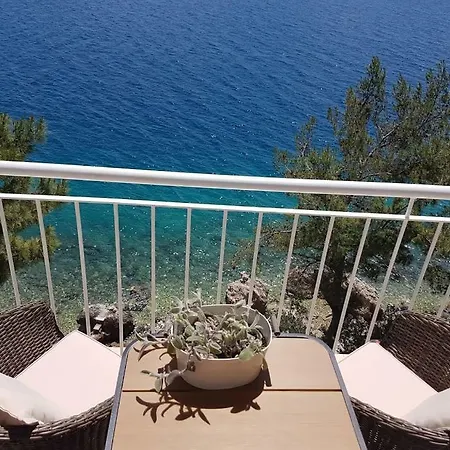 Romantic Getaway Near Omis