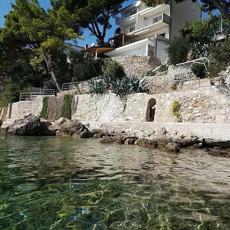 Romantic Getaway Near Omis